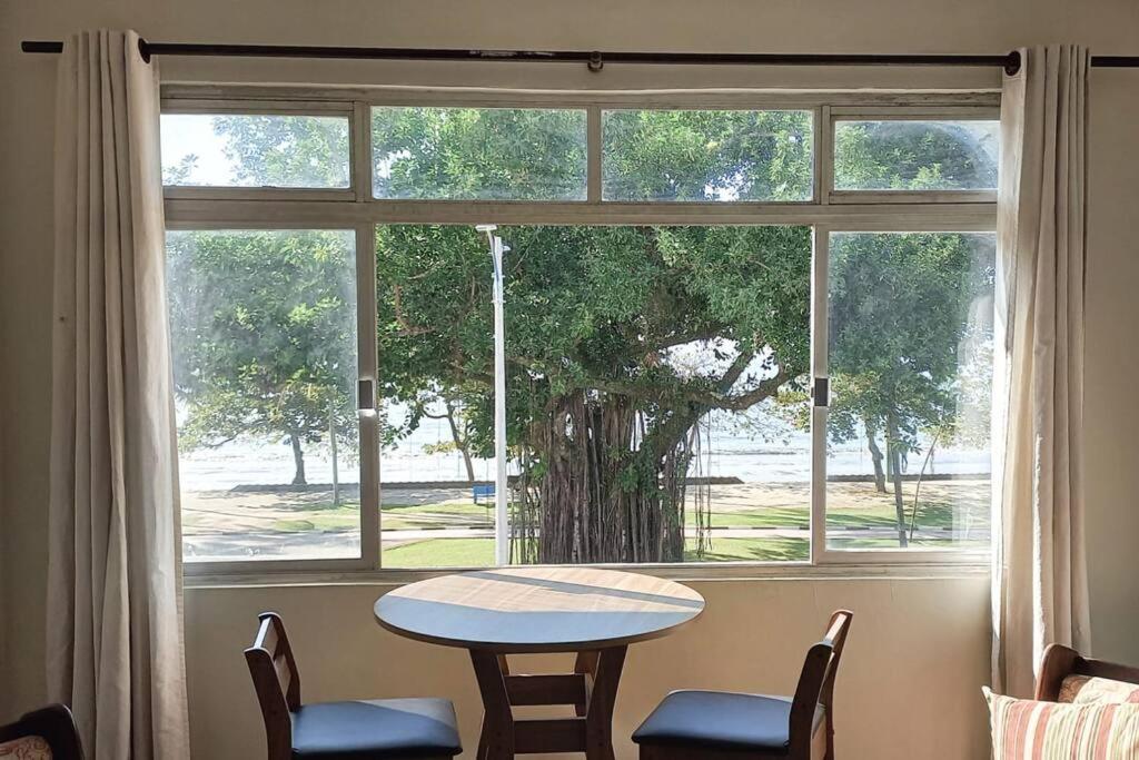 Com Vista Pro Mar No Centro De Apartamento Ubatuba